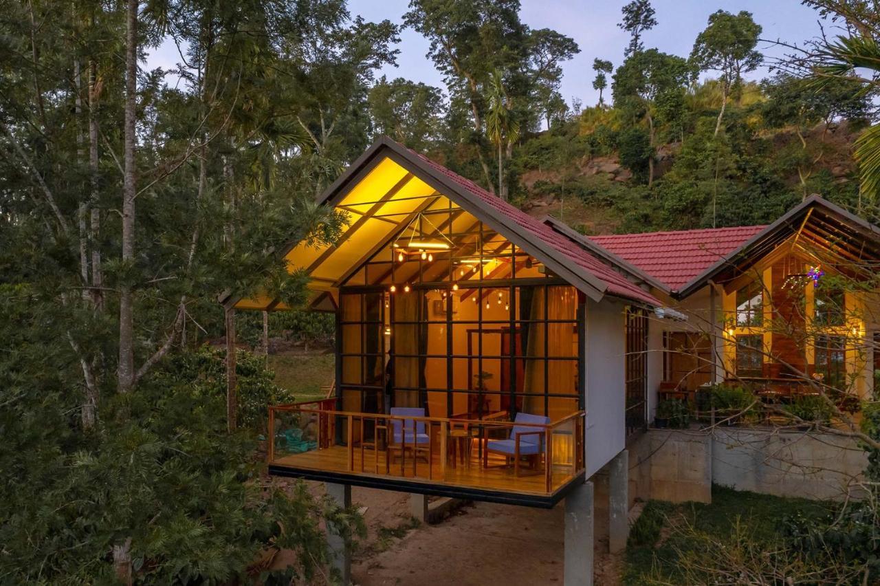 Stayvista At Cicada Chikmagalur 2Bhk Breakfast Included With Amazing View Exterior foto