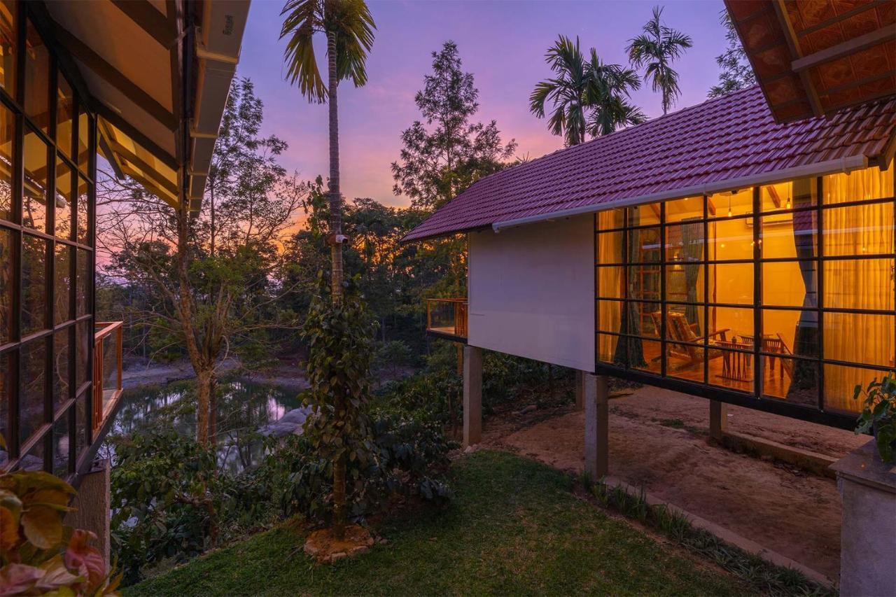 Stayvista At Cicada Chikmagalur 2Bhk Breakfast Included With Amazing View Exterior foto